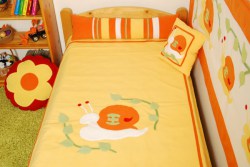 Ágytakaró Narancs-csigás mintával